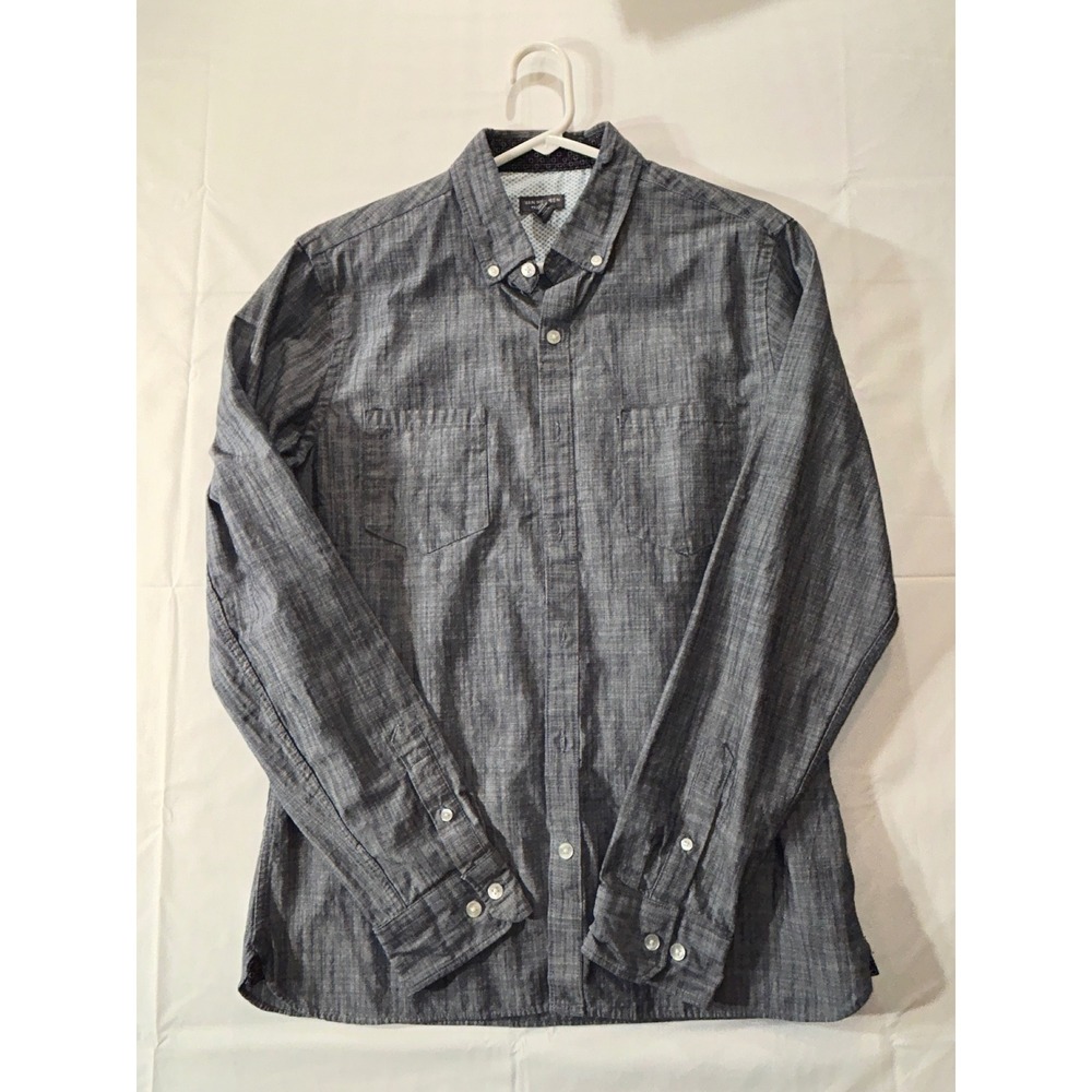 Van Heusen Never Tuck Mens Medium Blue Chambray Button Down Shirt Long Sleeve